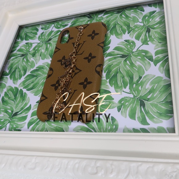 iPhone Case - Picture 3 of 8